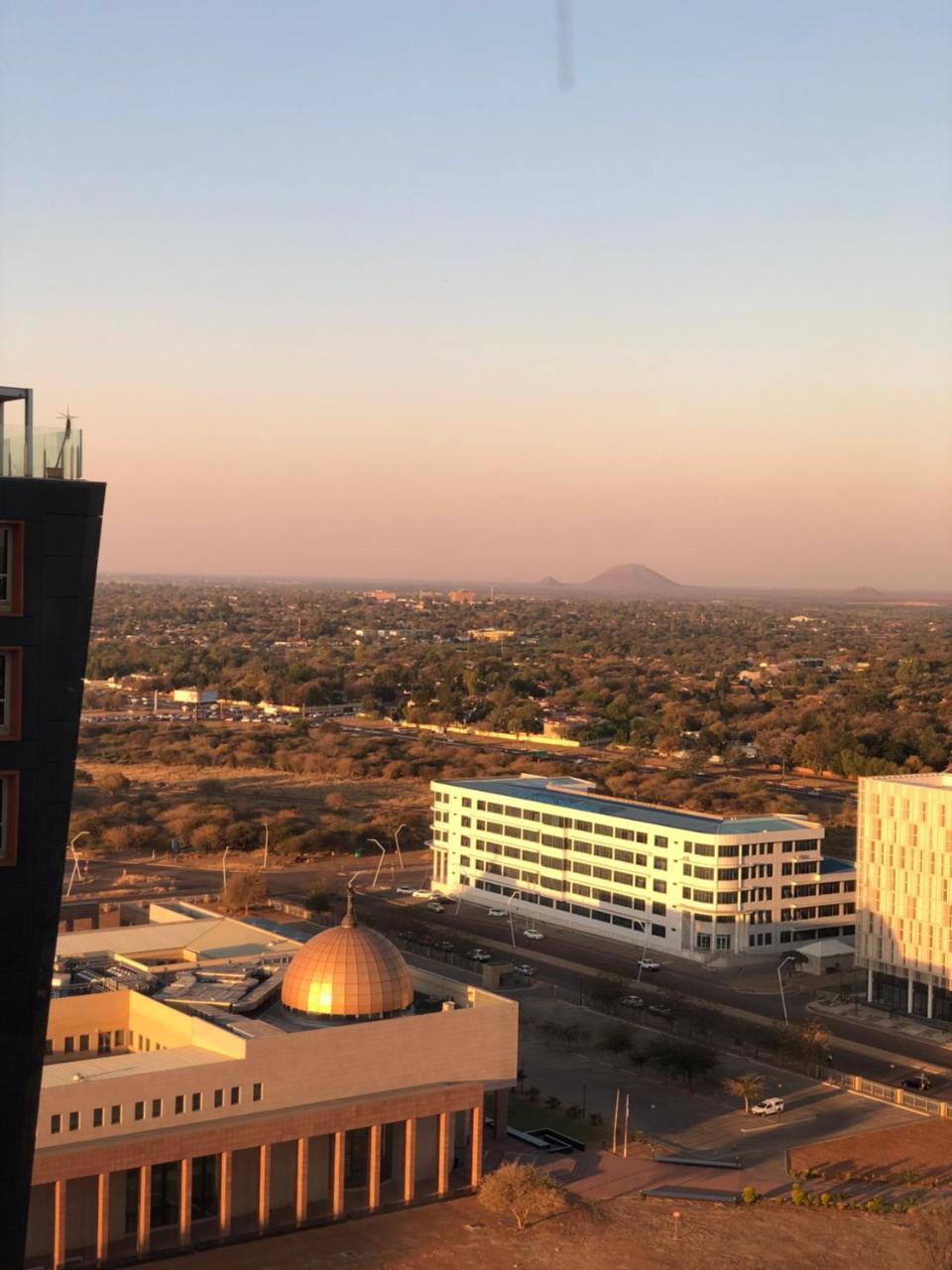 Urban Awe Apartment- Itowers 18Th Floor Gaborone Eksteriør billede